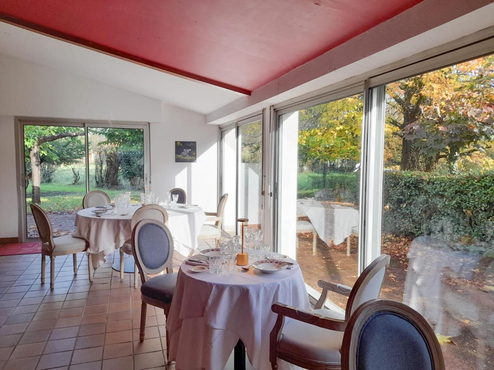 Hotel Platanes - Kb Hotel Group Etauliers Екстериор снимка