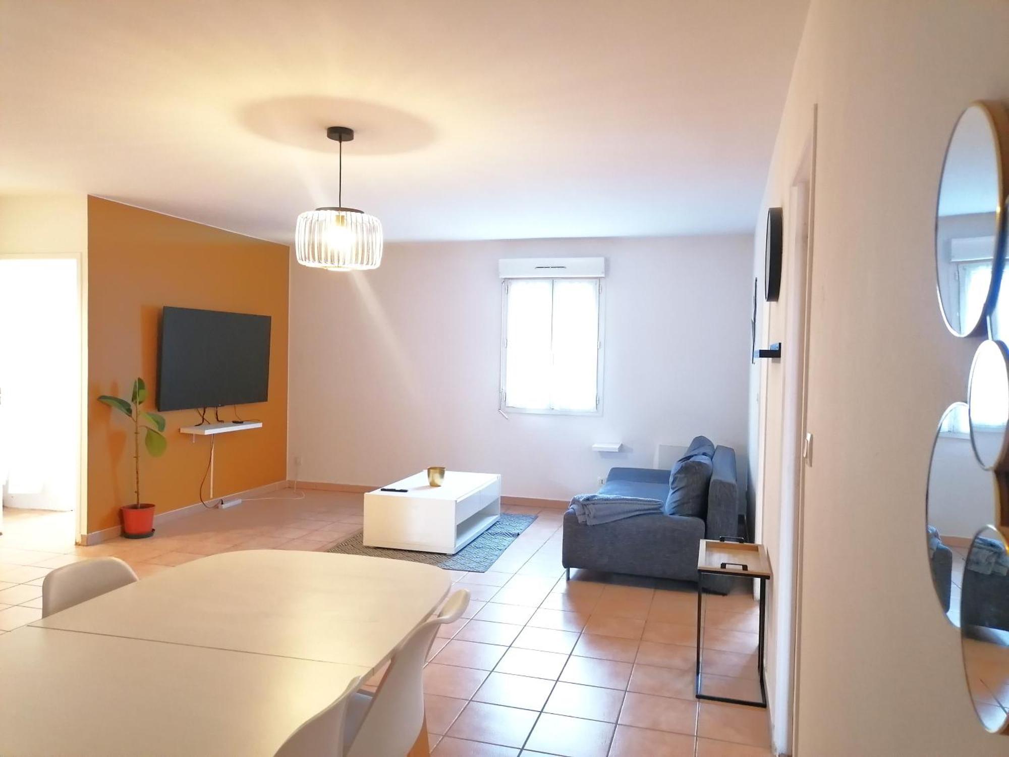 Hotel Platanes - Kb Hotel Group Etauliers Екстериор снимка